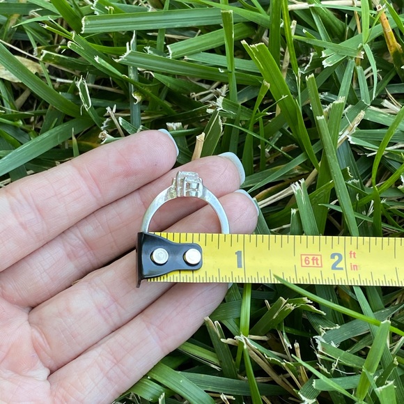 Stamped Sterling Silver Three Stone Ring - Picture 6 of 7